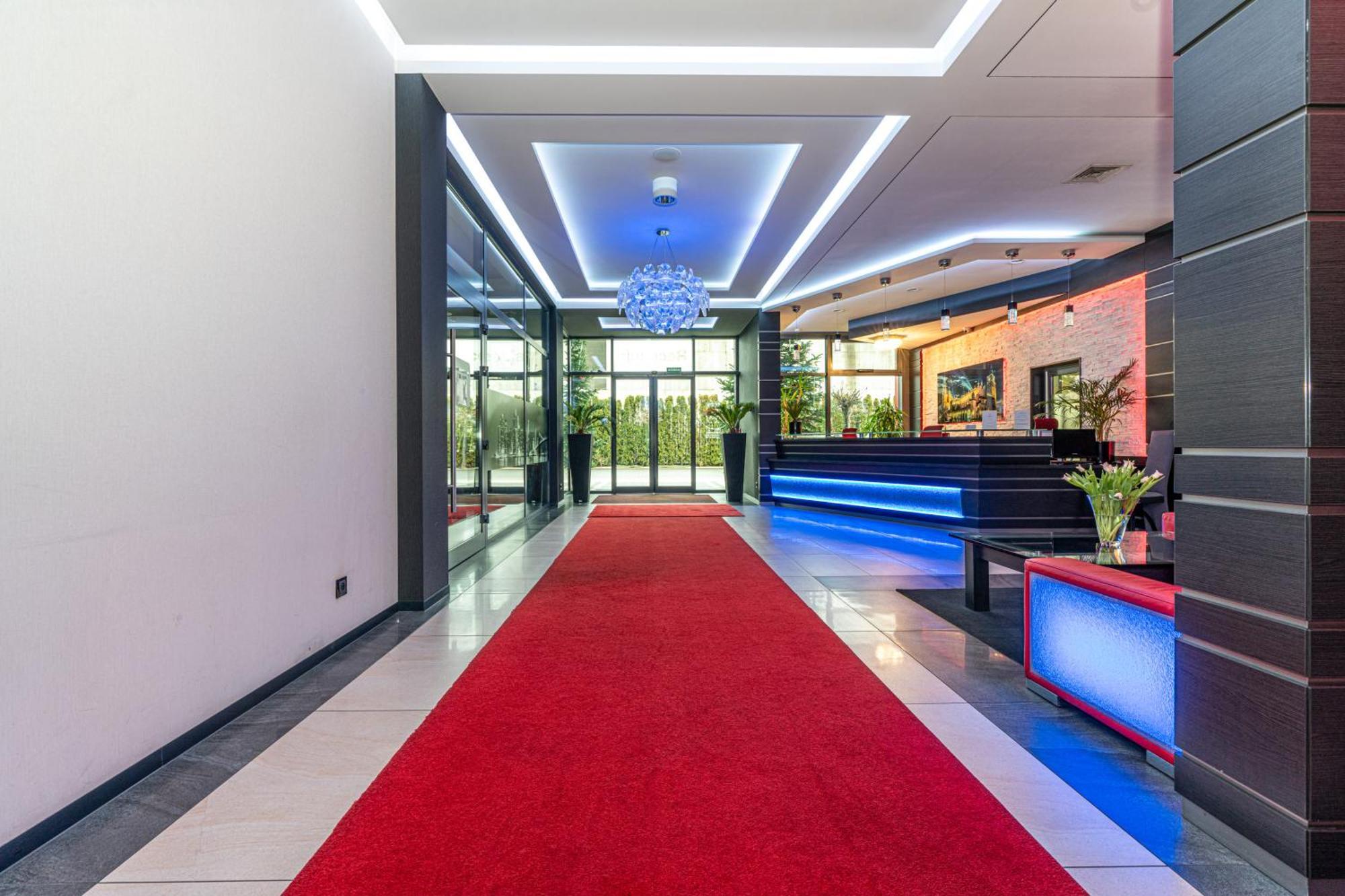 Hotel Soray Wieliczka Buitenkant foto