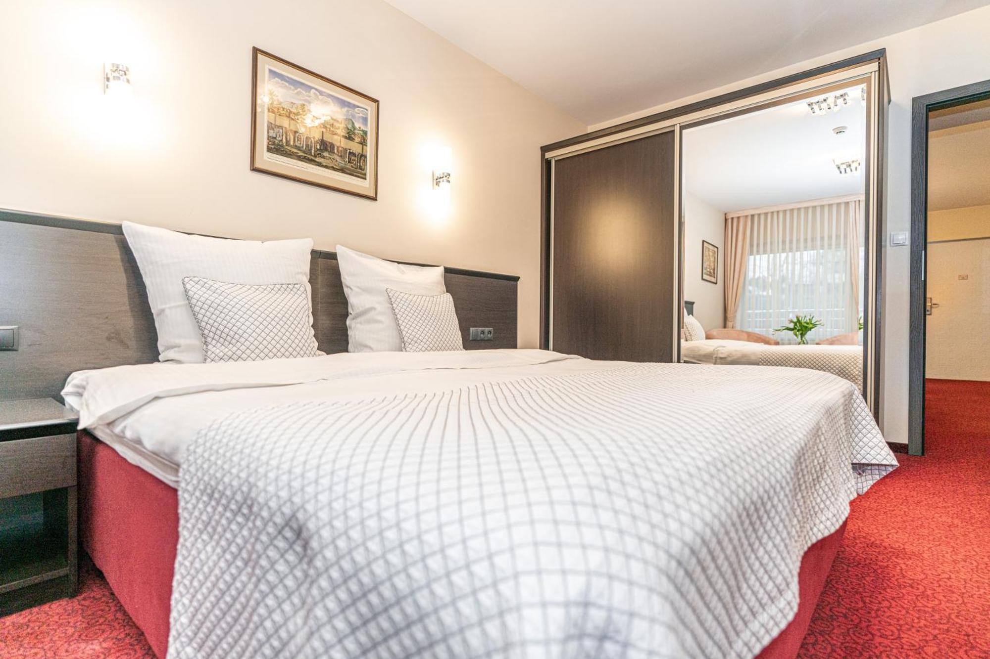 Hotel Soray Wieliczka Buitenkant foto