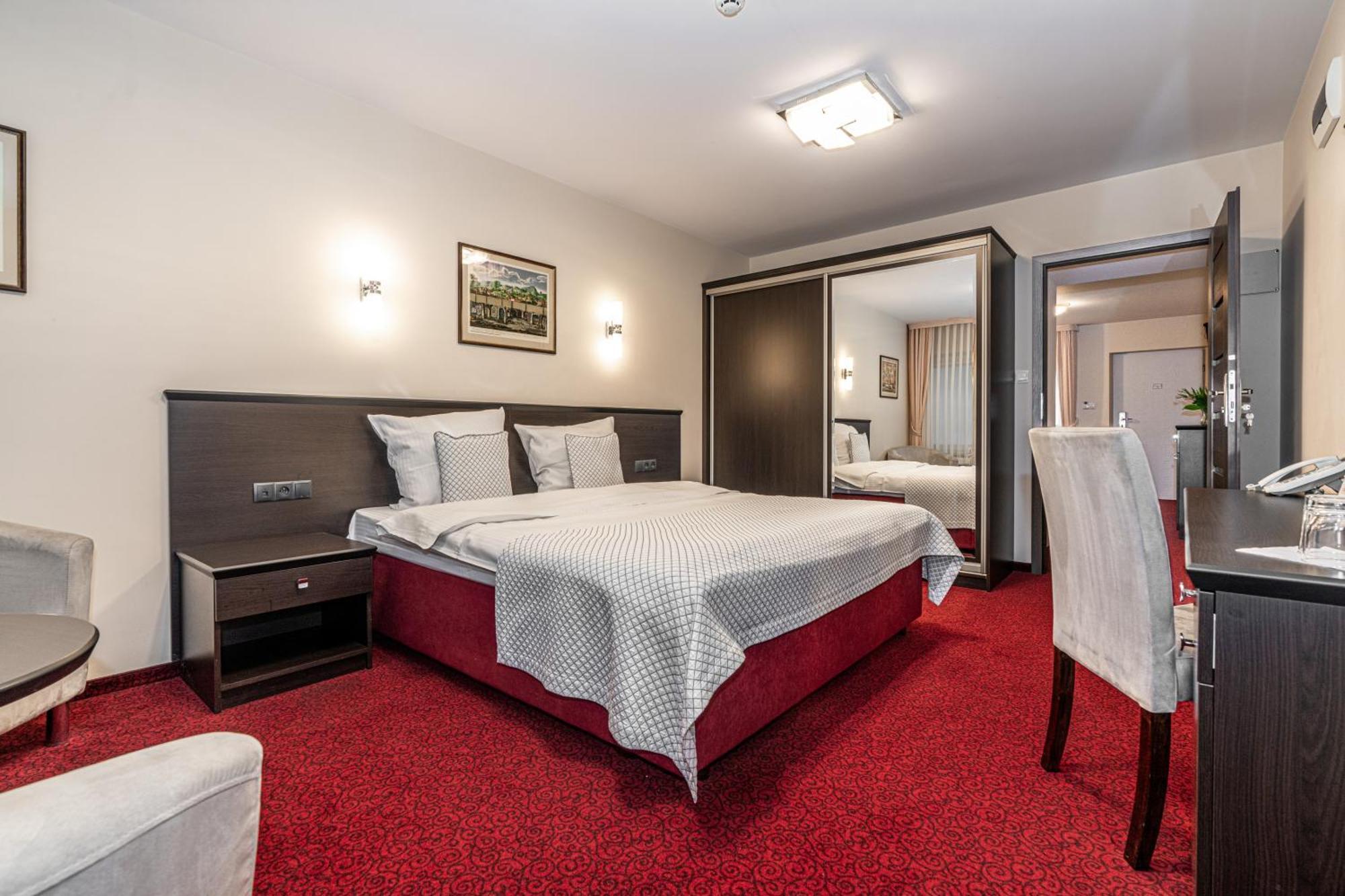 Hotel Soray Wieliczka Buitenkant foto