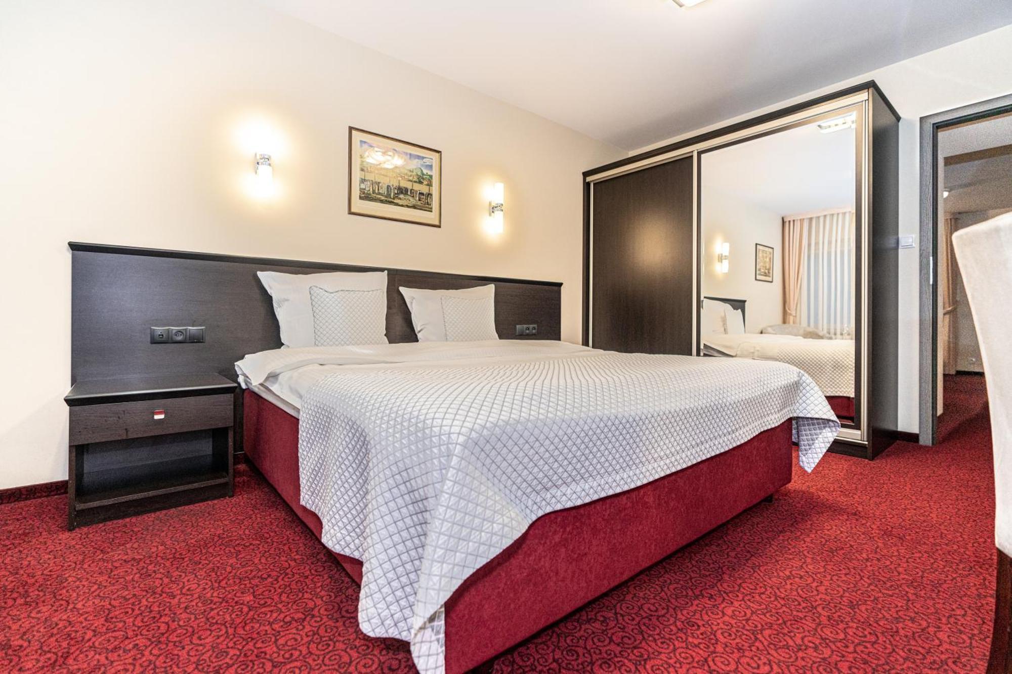 Hotel Soray Wieliczka Buitenkant foto