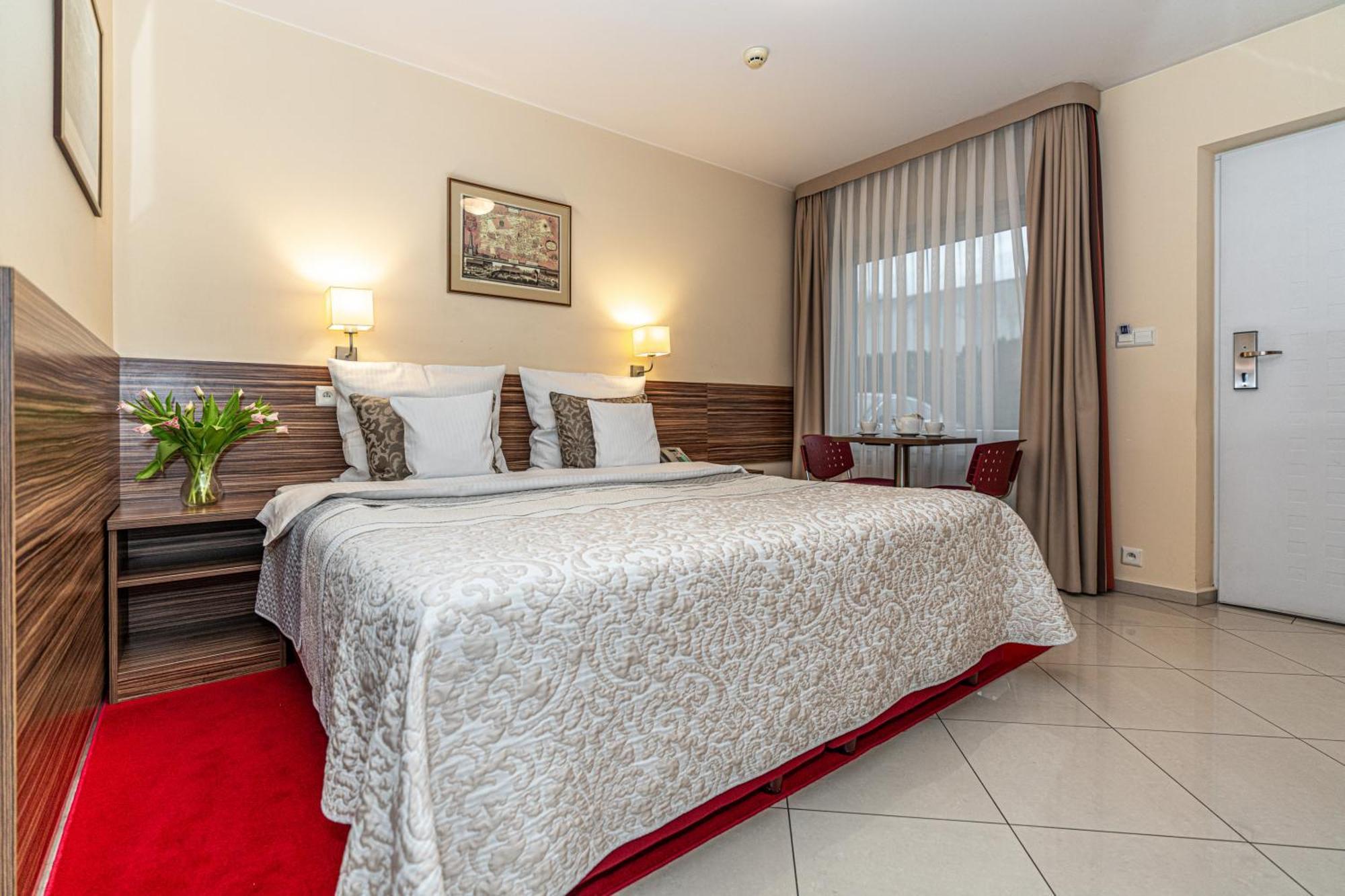 Hotel Soray Wieliczka Buitenkant foto