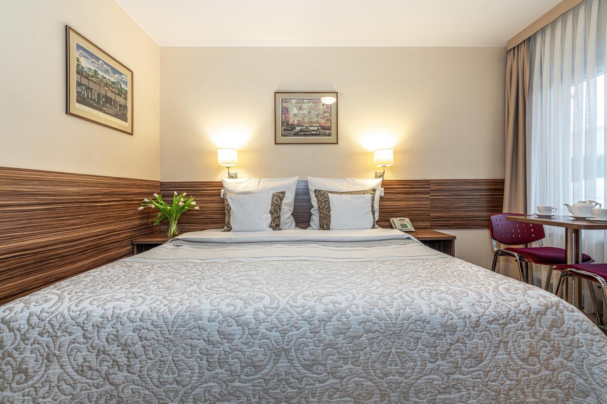 Hotel Soray Wieliczka Buitenkant foto