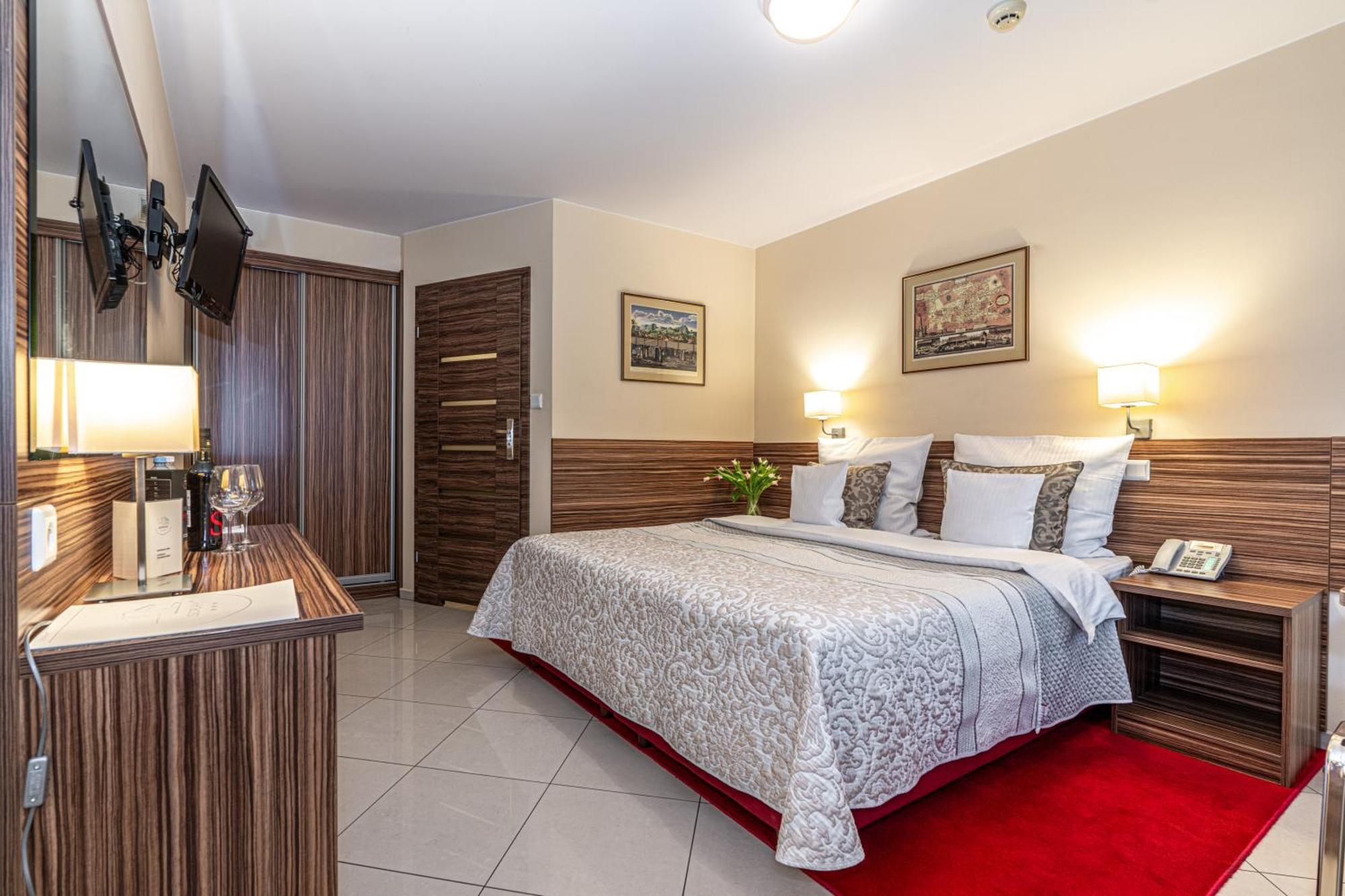 Hotel Soray Wieliczka Buitenkant foto