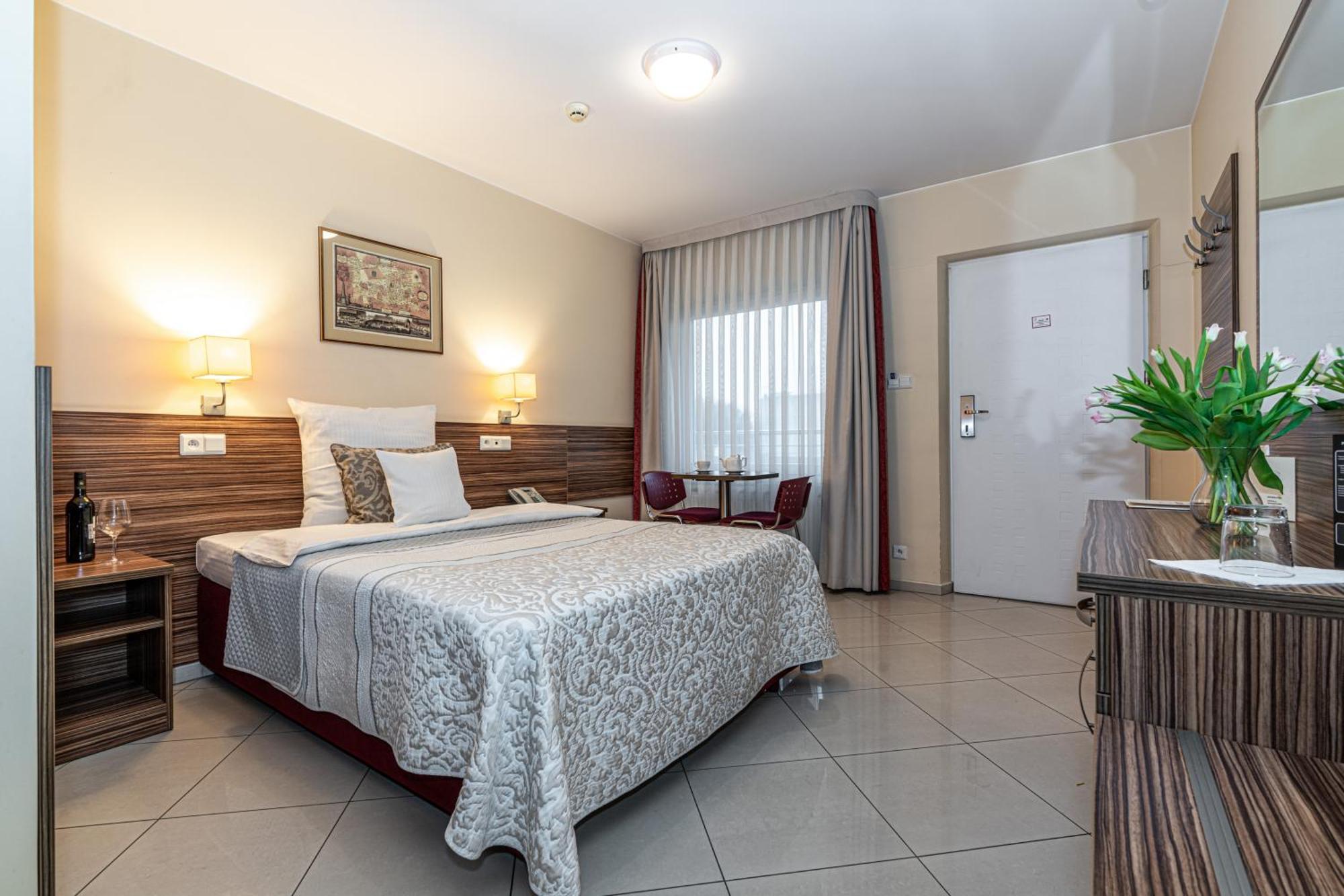 Hotel Soray Wieliczka Buitenkant foto