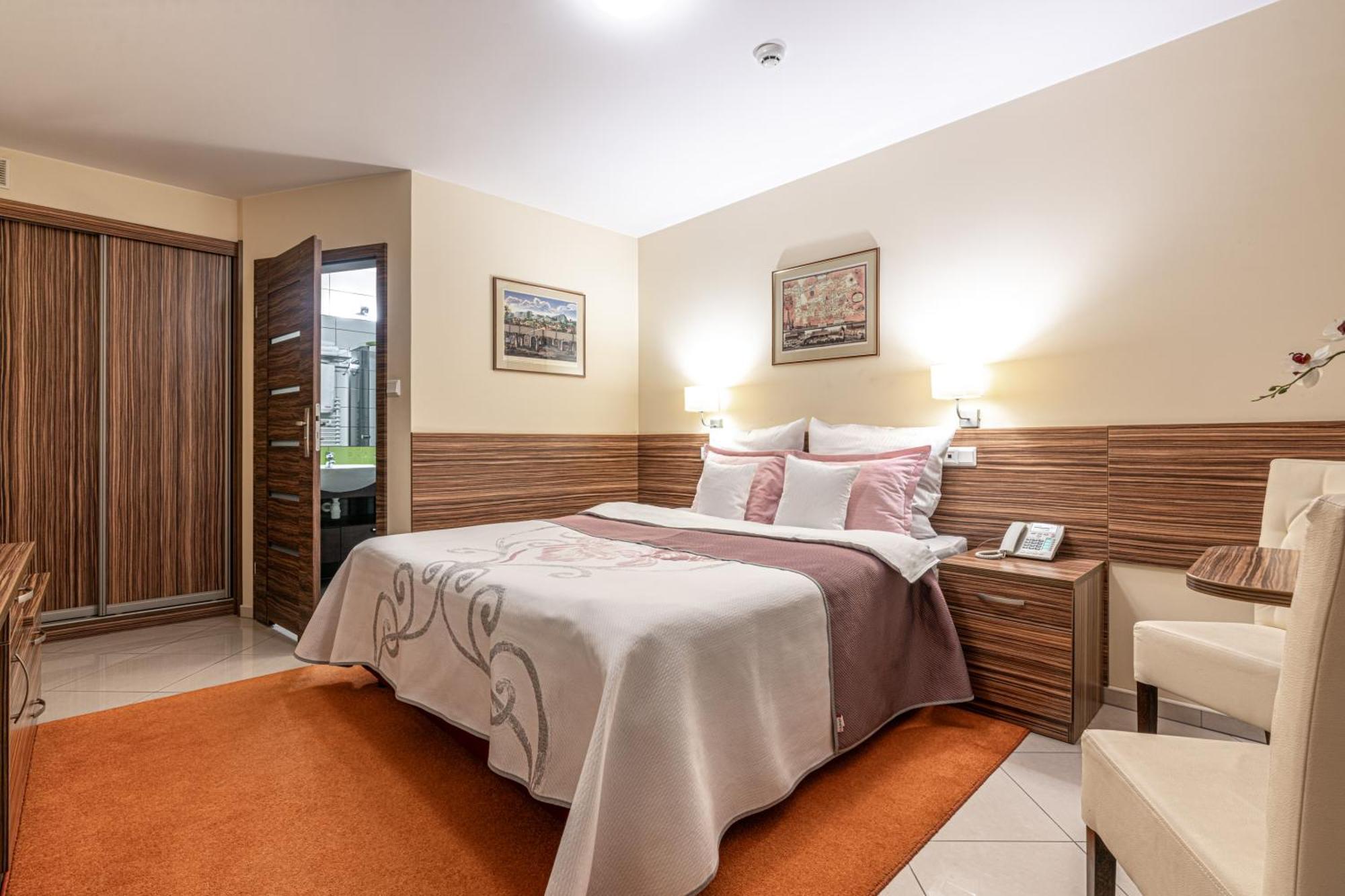 Hotel Soray Wieliczka Buitenkant foto