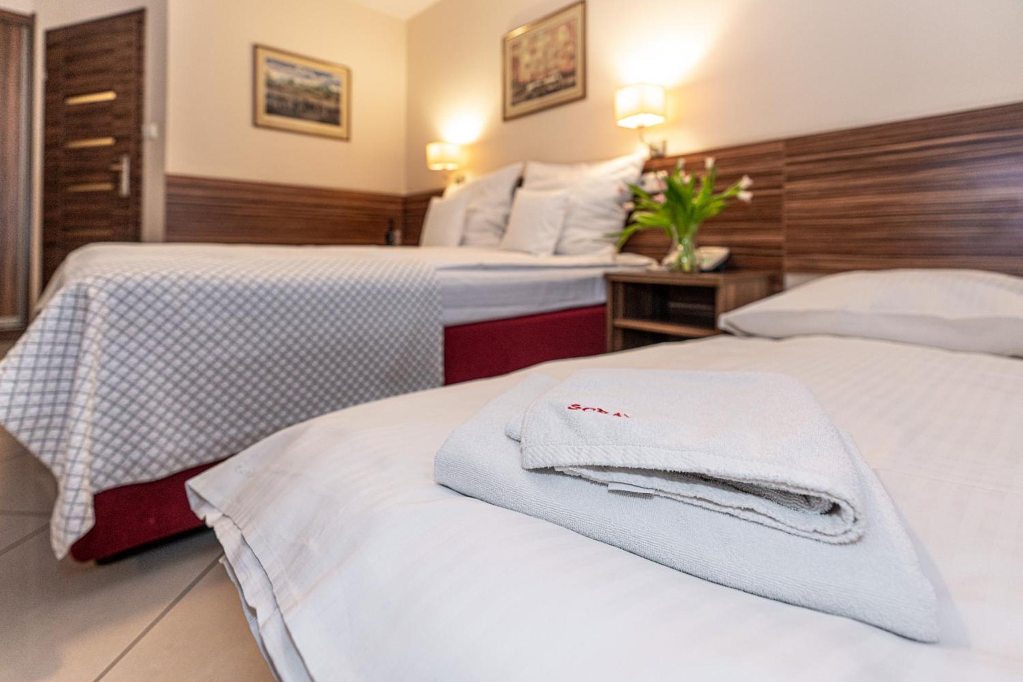 Hotel Soray Wieliczka Buitenkant foto
