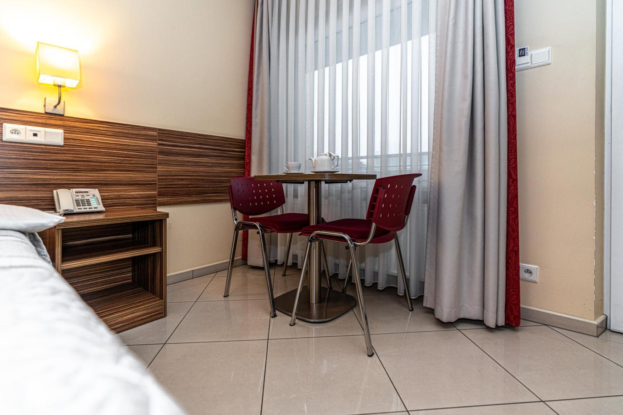 Hotel Soray Wieliczka Buitenkant foto